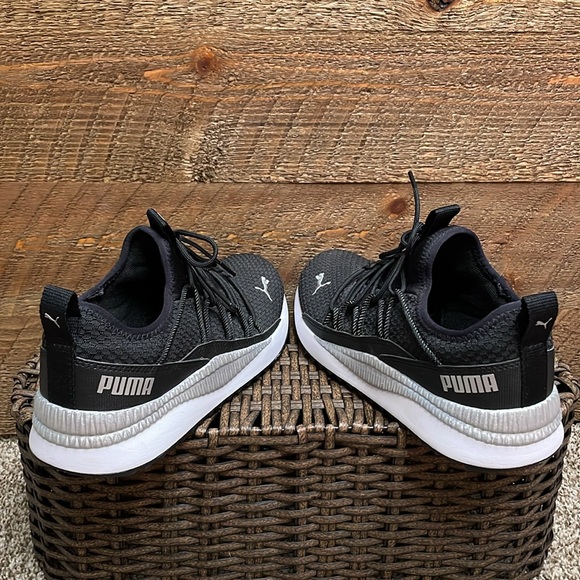 PUMA Women’s Pacer Next Cage Running Shoes Sneakers Black & White Size 7.5 EUC - Picture 6 of 12